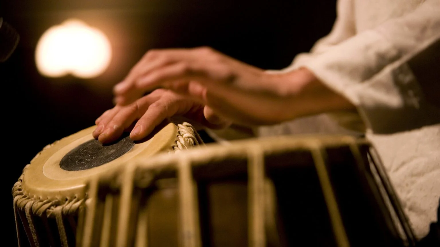 tabla-hands-169-1536x864